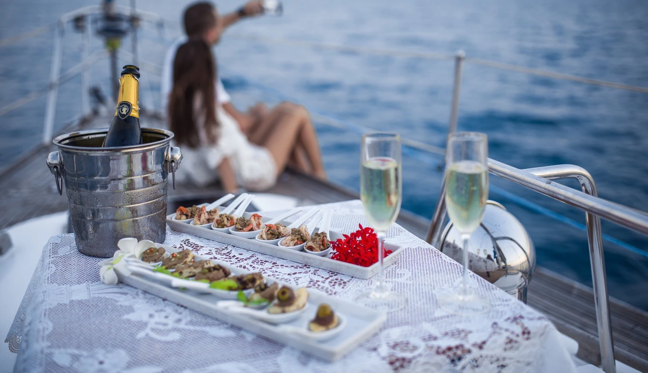 Impressions of Independence Yacht, Koh Samui, Thailand